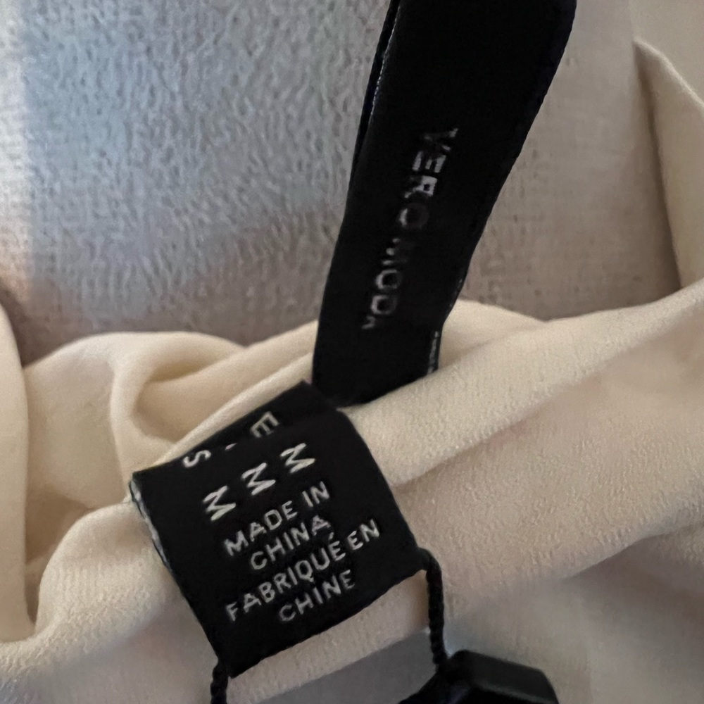 NWT Vero Moda Long Sleeve Top, Cream, Medium - Picture 4 of 6